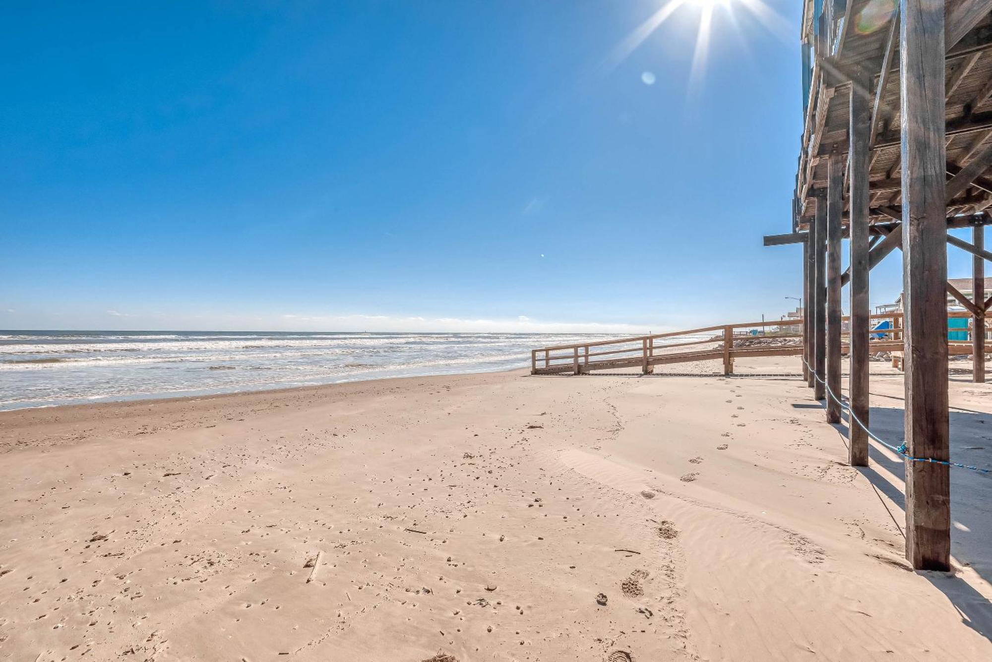 Surfside Beachfront Dream Exterior photo